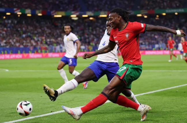 Francë-Portugali/ Nuk ka gol në 90 minuta, shkohet në shtesë