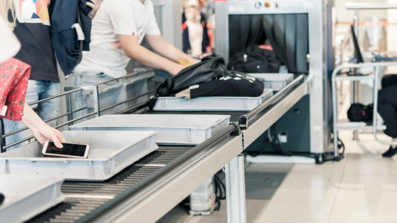 Aeroportet europiane vijnë me ndryshime nga 1 shtatori! Ja pse kontrollet do të jenë edhe më të ngadalta