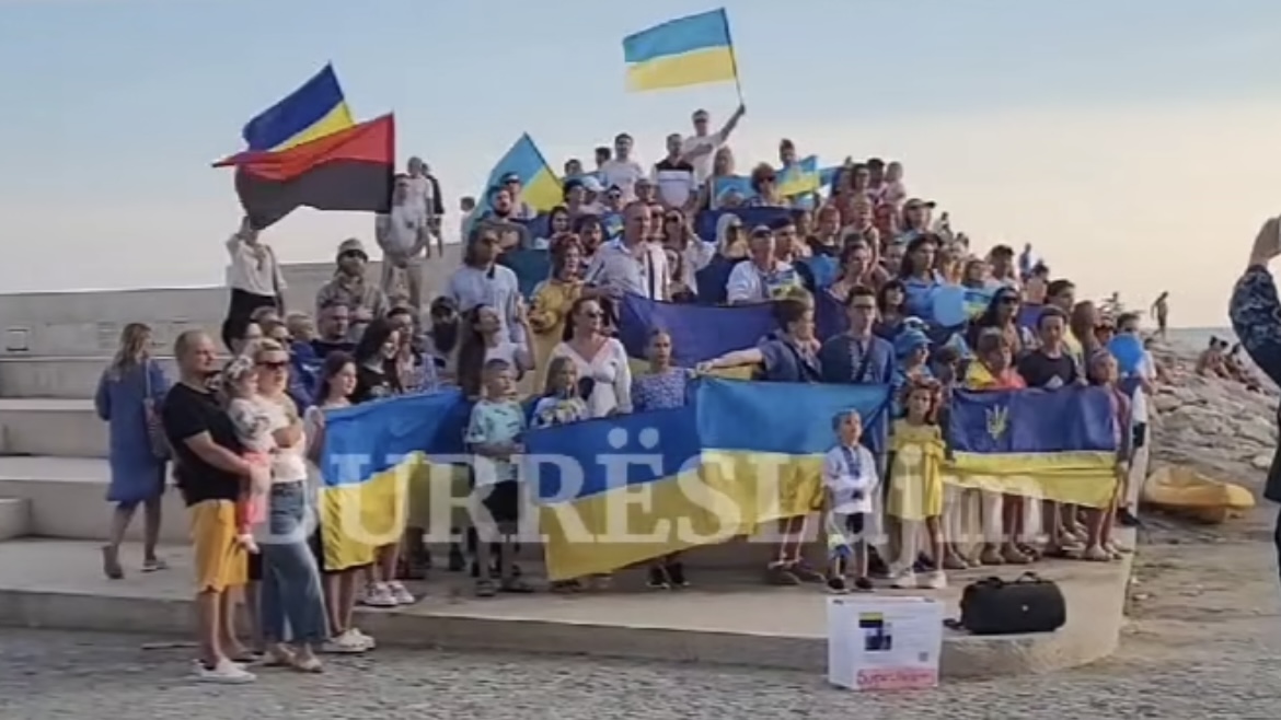 Moment emocionues tek &#8220;Sfinksi&#8221; në Durrës, çfarë ndodhi këtë të shtunë? (VIDEO)