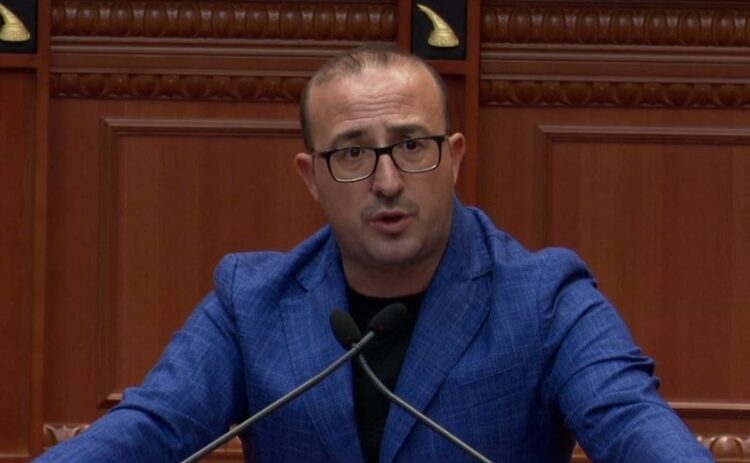 Çështja “Xhaçka”, demokrati Korreshi “thumbon” socialistët: Karton i kuq për për mazhorancën