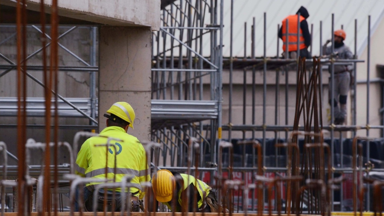 Ra nga skela 7 metra e lartë, shqiptari në Itali përfundon në gjendje të rëndë