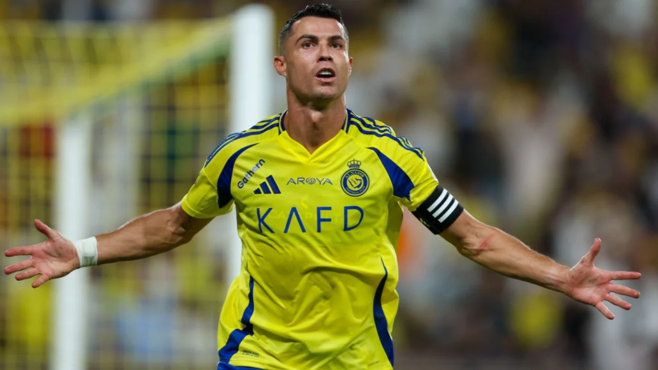 “Nuk e di kur do të ndodhë”, Ronaldo flet për lamtumirën nga futbolli: Tërhiqem te Al Nassr, në të ardhmen dua të…