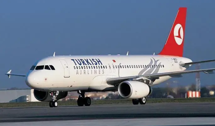 Çaste paniku/ Turbulenca të forta në avion, katër pasagjerë të plagosur