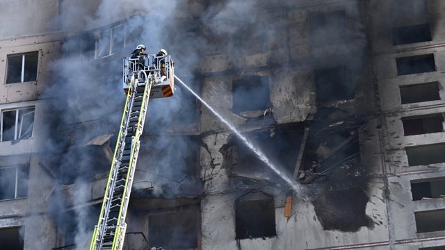 Moska dhe Kievi shkëmbejnë sulme me dronë dhe raketa, dy persona humbin jetën