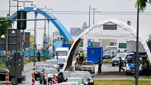 Kontrollet në kufi pasqyrojnë shqetësimin mbi emigracionin para zgjedhjeve në Gjermani