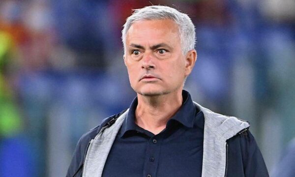 Mourinho tregon pse nuk doli në konferencë pas humbjes ndaj Galatasarayt: Nuk kam shmangur asnjë intervistë në 24 vite