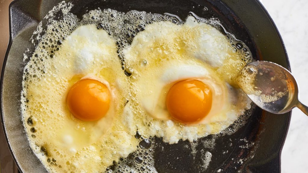 Kush rrezikohet më shumë nga mungesa e Vitaminës D, pasojat në organizëm dhe ushqimet ku ta gjeni