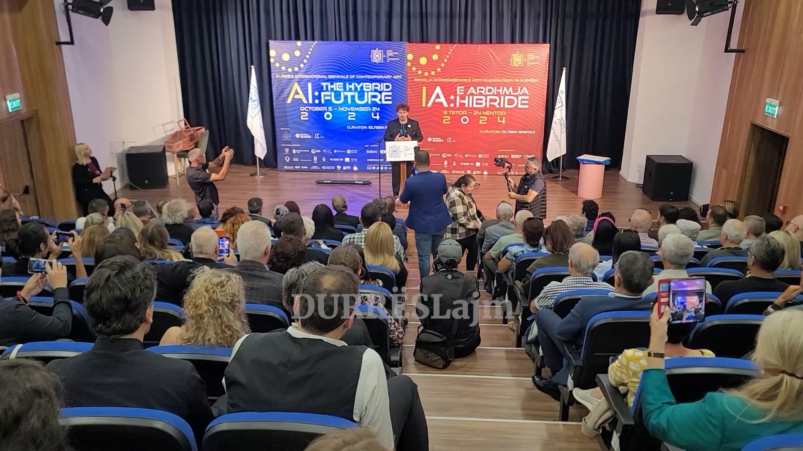 Bienalja Ndërkombëtare e Artit Bashkëkohor në Durrës, shpallen artistët më të mirë (VIDEO)