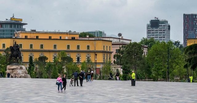 “Femrat jetojnë më shumë se meshkujt!” Të dhënat: Jetëgjatësia u rrit me 6.3 vjet që pas 1990-s