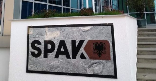 Akuzohet nga SPAK se pastronte paratë e bandës “Çopja”, arrestohet në Romë Klajdi Merkaj