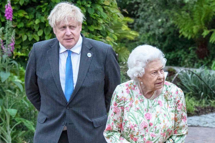 Ish-kryeministri Boris Johnson thyen protokollin! Zbulon se Mbretëresha Elizabeth II vuante nga një sëmundje e rëndë 