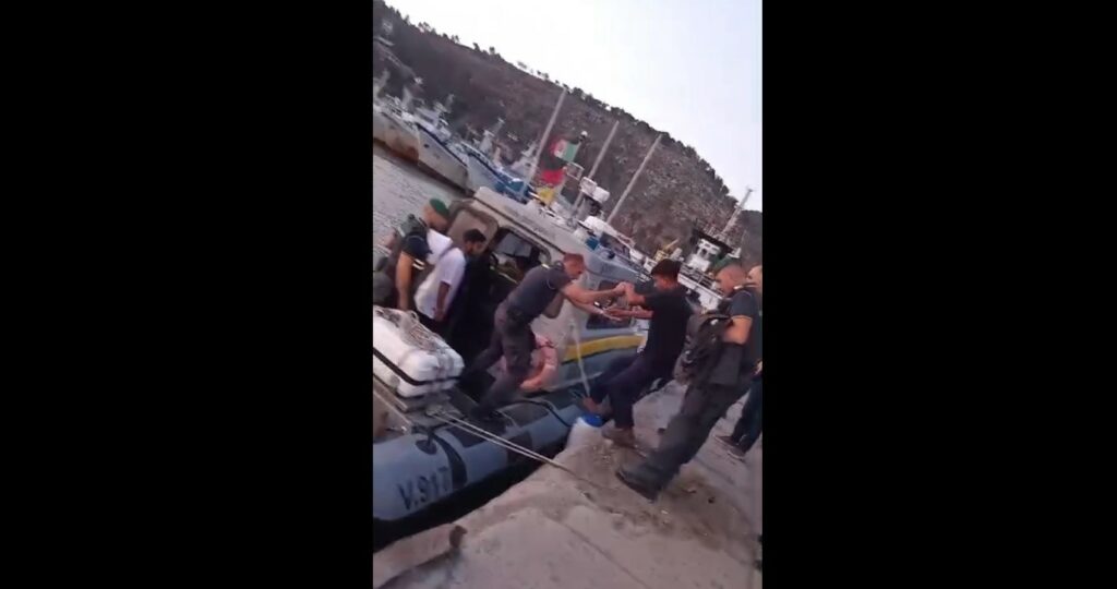 Përfundon kontrolli i emigrantëve, 14 prej tyre dërgohen në Gjadër, 2 kthehen në Itali