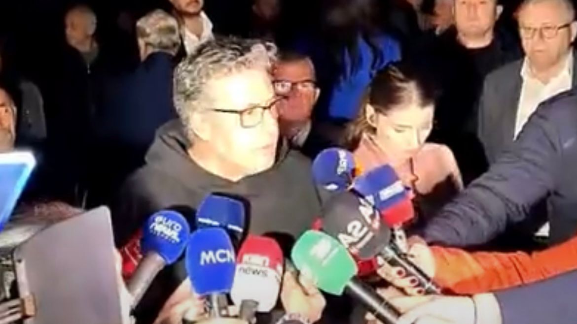 Mungesa e Dukës, Xhaferit dhe Bylykbashit në protestën e PD në Durrës, si e justifikoi Edi Paloka? (VIDEO)