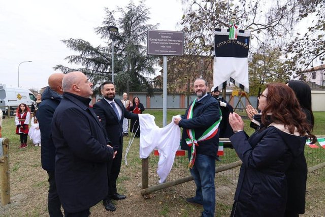 Përurohet sheshi i gjelbër “Gjergj Kastrioti Skënderbeu” në bashkinë e Ferrarës në Itali