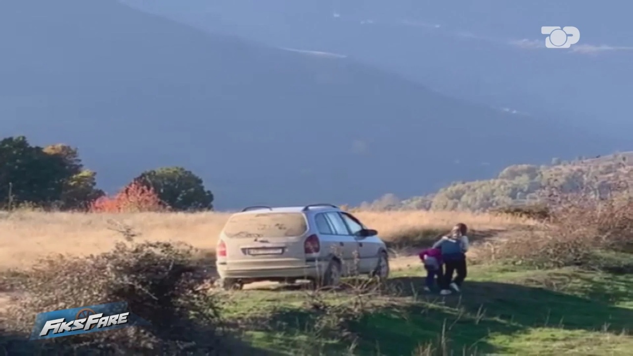 Sakrificë për dije në Dibër! 5 fëmijë ecin 1 orë në këmbë për në shkollë, shoferi: Rruga e keqe, nuk e fus makinën