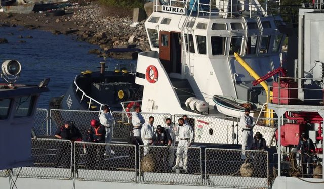 Gjykata e Romës pezulloi qëndrimin e e tyre në Shqipëri, largohen nga kampi i Gjadrit 7 emigrantët e ardhur nga Italia