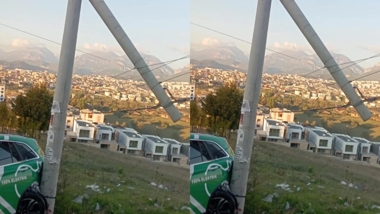 Taksia këput në dysh shtyllën, mbetet pa drita zona në Tiranë