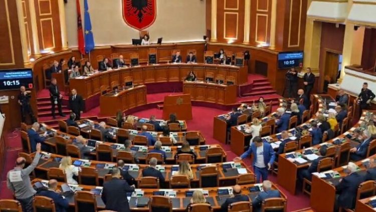 Projekt buxheti 2025, PD propozon: Të rimbursohen shpenzimet për protezat e rikonstruksionit të gjirit dhe paruket për gratë me tumor