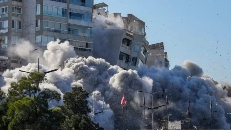 Situata në Lindjen e Mesme/ Izraeli sulmon Bejrutin, Hezbollahu bazat ushtarake izraelite