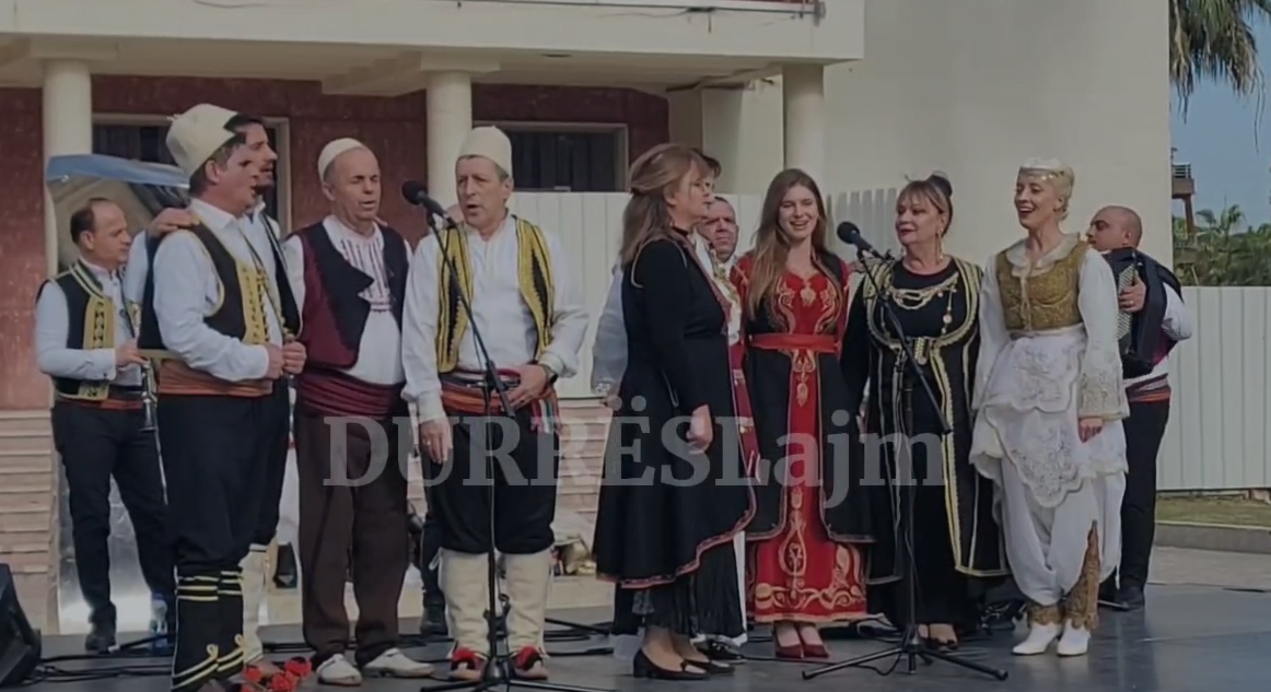 Koncert për artdashësit durrsakë nga Ansambli Kombëtar i Këngëve dhe Valleve Popullore (VIDEO)