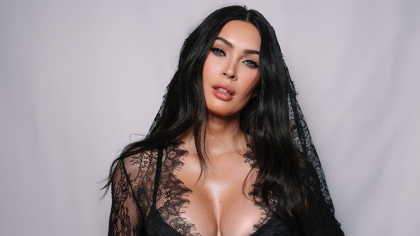 Megan Fox shfaqet seksi pasi njoftoi shtatzëninë