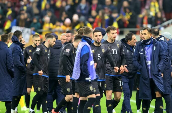 UEFA merr vendimin për ndeshjen e braktisur të Kosovës, pranon se rumunët u treguan racistë, por dënon ekipin kosovar