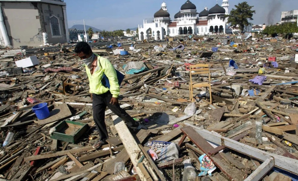 Fatkeqësia natyrore që tronditi botën! Njëzet vjet nga cunami më vdekjeprurës në histori, si humbën 230.000 jetë brenda pak orësh