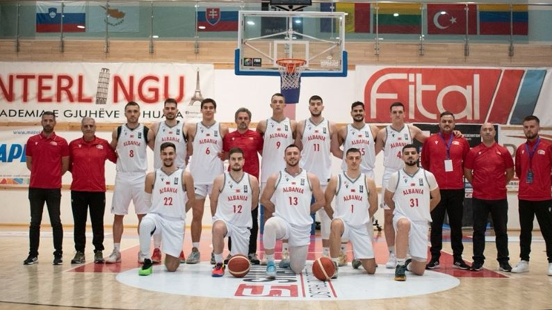 Basketboll / Shqipëria zbret në vend të 99-të në renditjen e FIBA-s