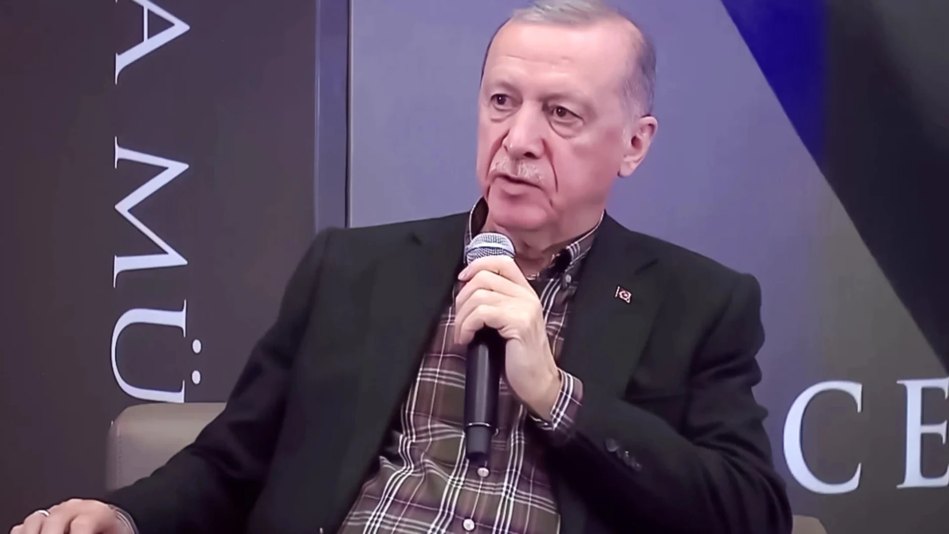 “Kanë mbetur vetëm dy liderë në të gjithë botën, unë dhe Putin”, Erdogan: Të tjerët janë zhdukur