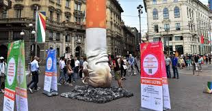 Milano ndalon duhanpirjen edhe në mjediset e hapura