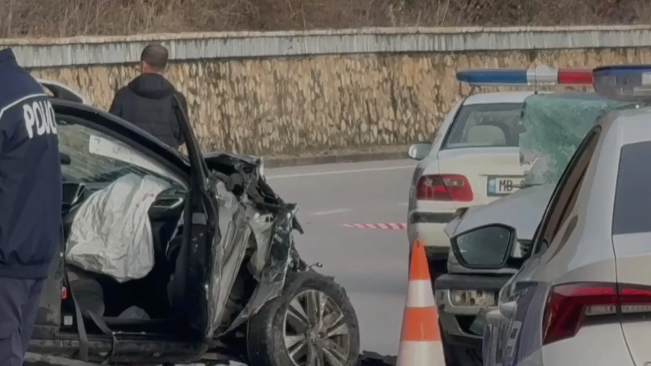 Aksident i rëndë në aksin Pogradec-Qafë Thanë, dyshohet për një viktimë