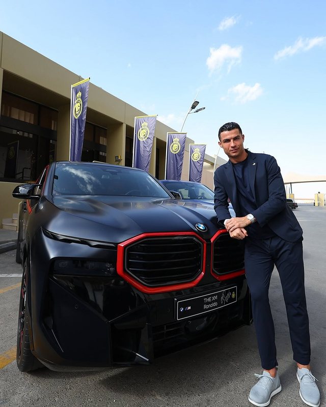 Ronaldo i shton koleksionit të tij mbresëlënës një tjetër makinë luksoze