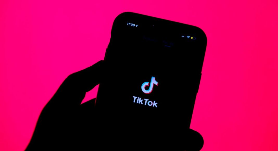 TikTok drejt ndalimit në SHBA, platforma dështon në përpjekjet për rrëzimin e ligjit