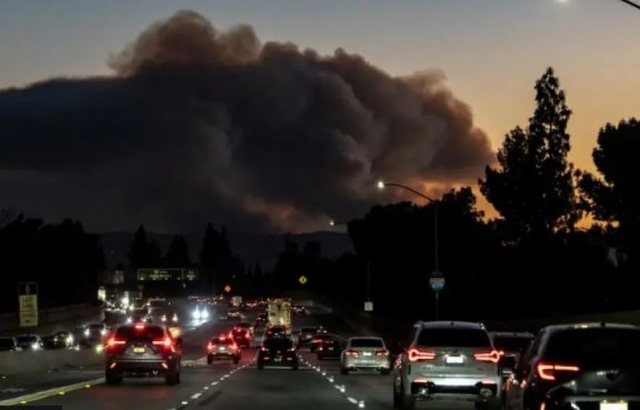 Autoritetet në Los Angeles shpallin emergjencë shëndetësore për shkak të tymit