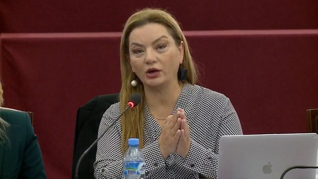 Vilma Nushi padit në GJKKO deputeten Albana Vokshi