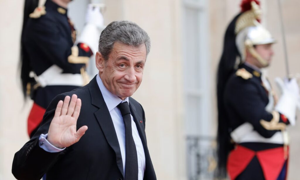 Ish-Presidenti Sarkozy përballet me drejtësinë, akuzohet se përfitoi fonde ilegale nga Gaddafi