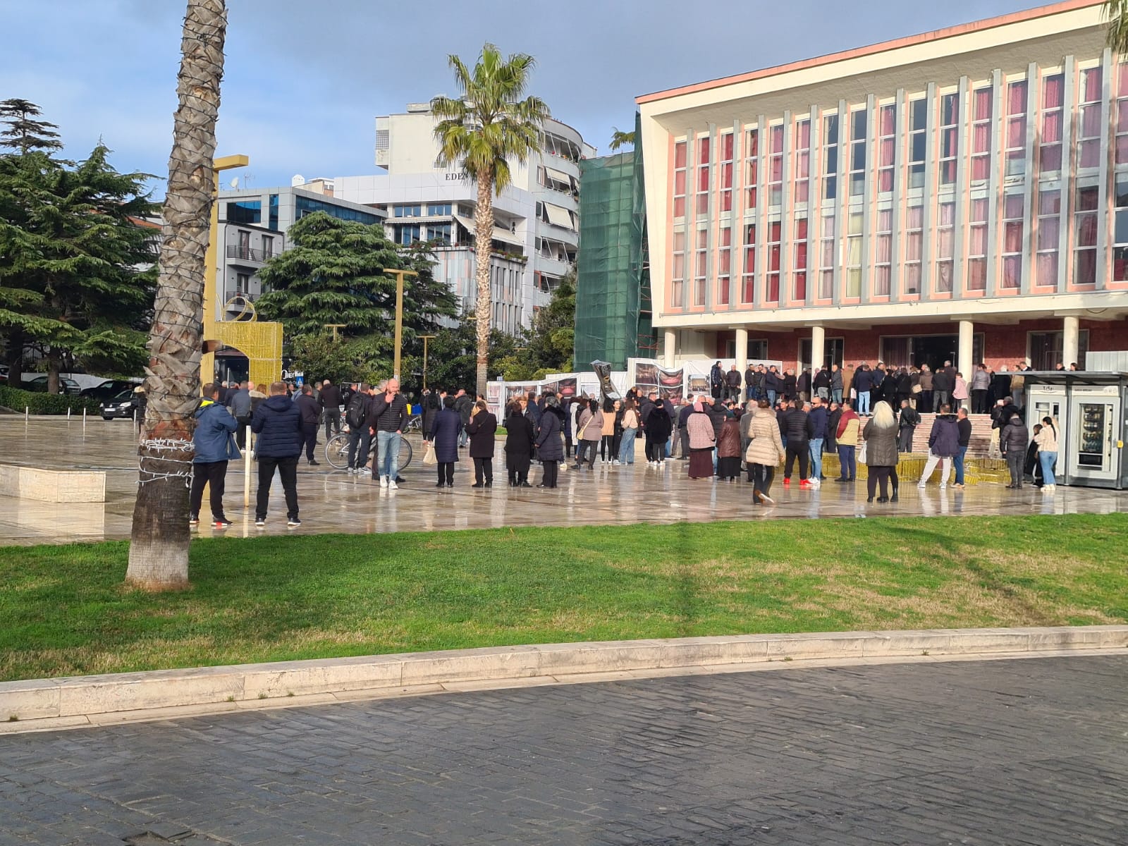 198 familje në Durrës pritet të bëhen sot me apartamente të reja (VIDEO)