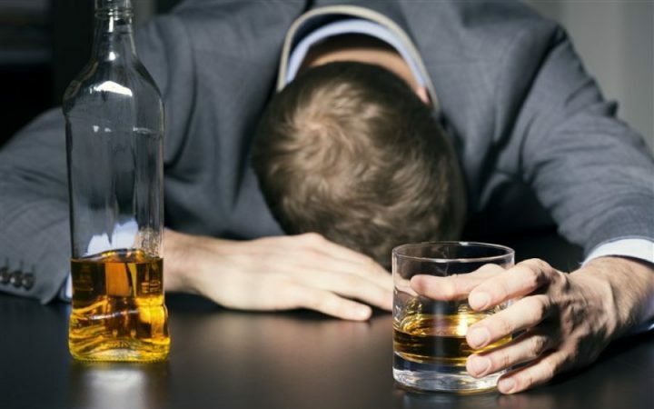 E tepruan me alkoolin, 57 raste në urgjencë