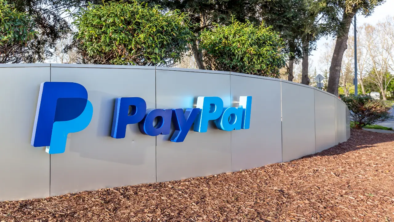 PayPal gjobitet për shkelje të sigurisë kibernetike