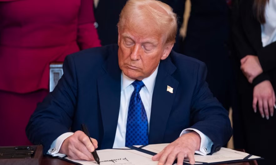 Urdhri i Trump për ngrirje të ndihmave, DASH: Përpjeke për të çrrënjosur shpërdorimin e jashtëzakonshëm dhe abuzimet