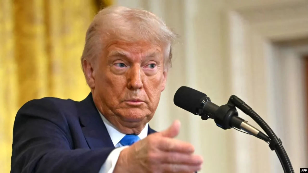 “Bie ndesh me Kushtetutën”/ Gjykata lë në fuqi urdhrin e nënshtetësisë së të drejtës të lindjes së Trump