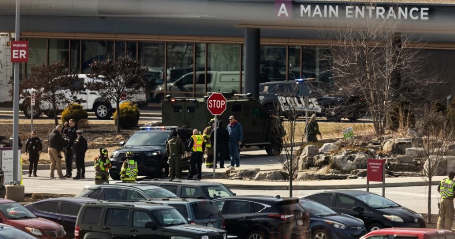Panik në një spital në SHBA! 49-vjeçari mer peng stafin mjekësor, vritet oficeri i policisë, pesë persona të plagosur