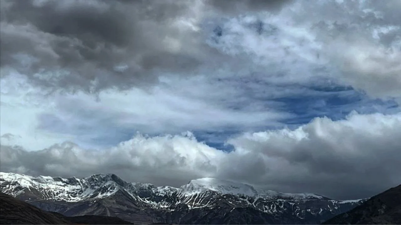 Rikthehen reshjet e shiut, si parashikohet moti për sot dhe nesër