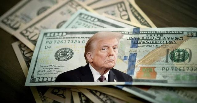 “Kjo është mënyra për të falenderuar Presidentin”! Ligjvënësi republikan propozon vendosjen e imazhit të Trump në kartëmonedhën 100 Dollarëshe