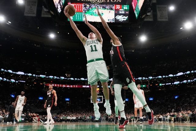 NBA, Boston dhe Oklahoma sigurojnë fazën “play-off”