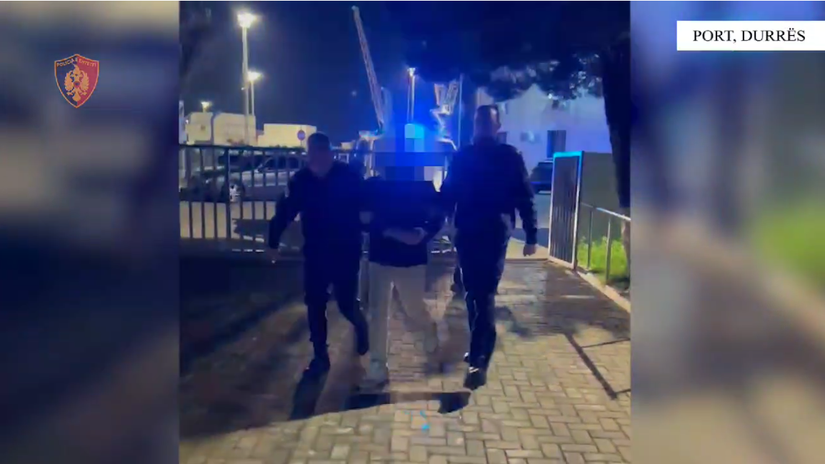 Kapet në portin e Durrësit 51-vjeçari, ishte në kërkim ndërkombëtar (VIDEO)