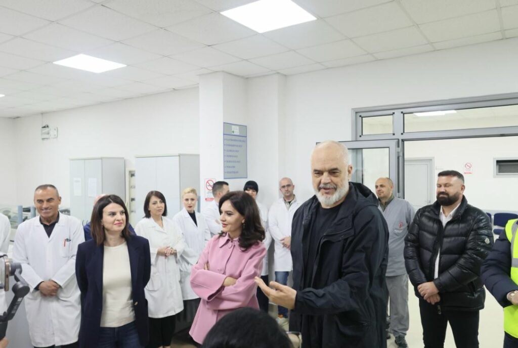 Rama në Qendrën Spitalore Rajonale në Kavajë: Ofron shërbime shëndetësore për rreth 100 mijë banorë