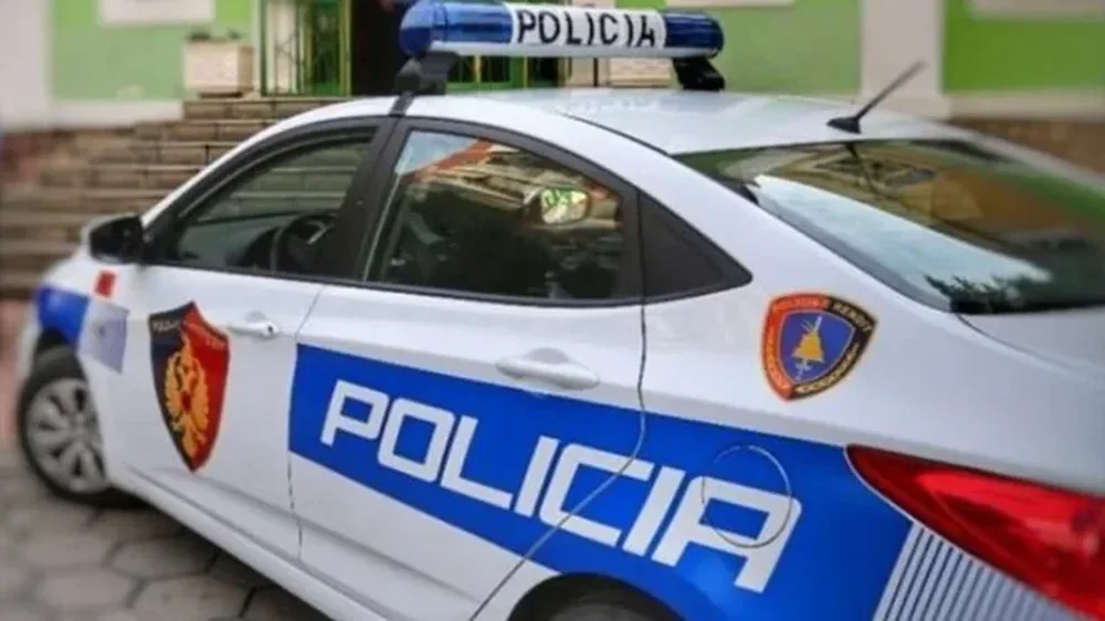 Plas sherri mes disa qytetarëve nga Durrësi e Kavaja dhe punonjësve të bashkisë, 5 veta në kërkim