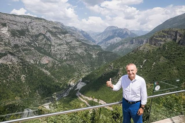 &#8220;Do bëjmë gjithçka që të mund të shihen dhe të gëzohen!&#8221; Meta: I lumtur që kam promovuar me shumë pasion bukuritë e vendit tonë
