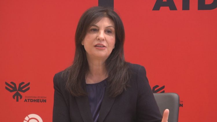 Votat e para nga Diaspora/ Topalli publikon mesazhet nga emigrantët: Jeni forca e ndryshimit!